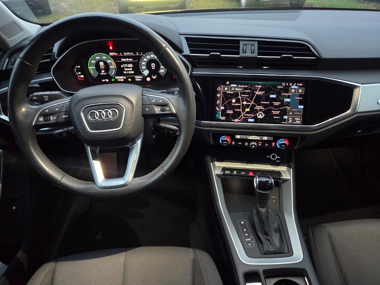 Audi Q3 45 TFSI e S tronic Hybrid