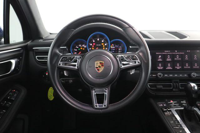 PORSCHE Macan Macan