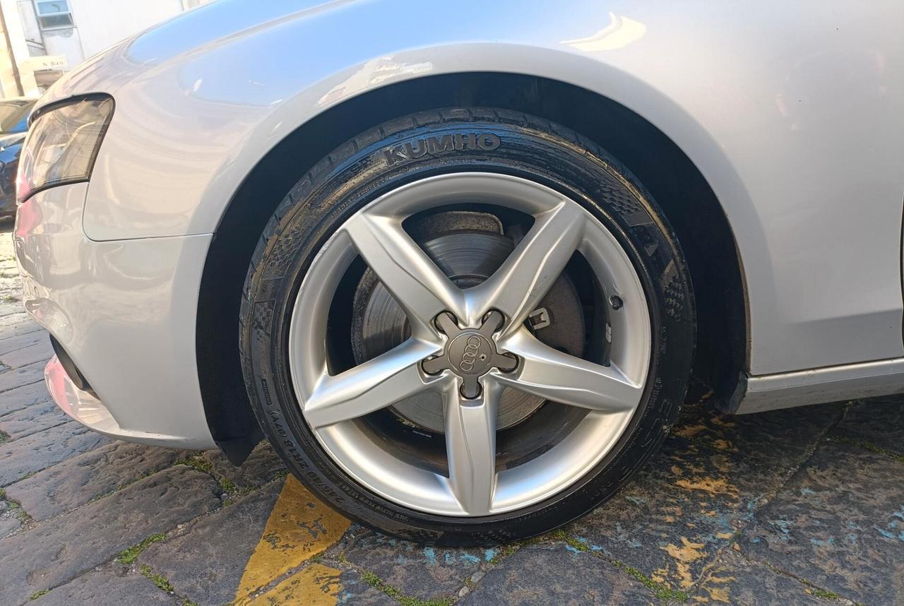 Audi A4 Avant 3.0 V6 TDI MANUALE