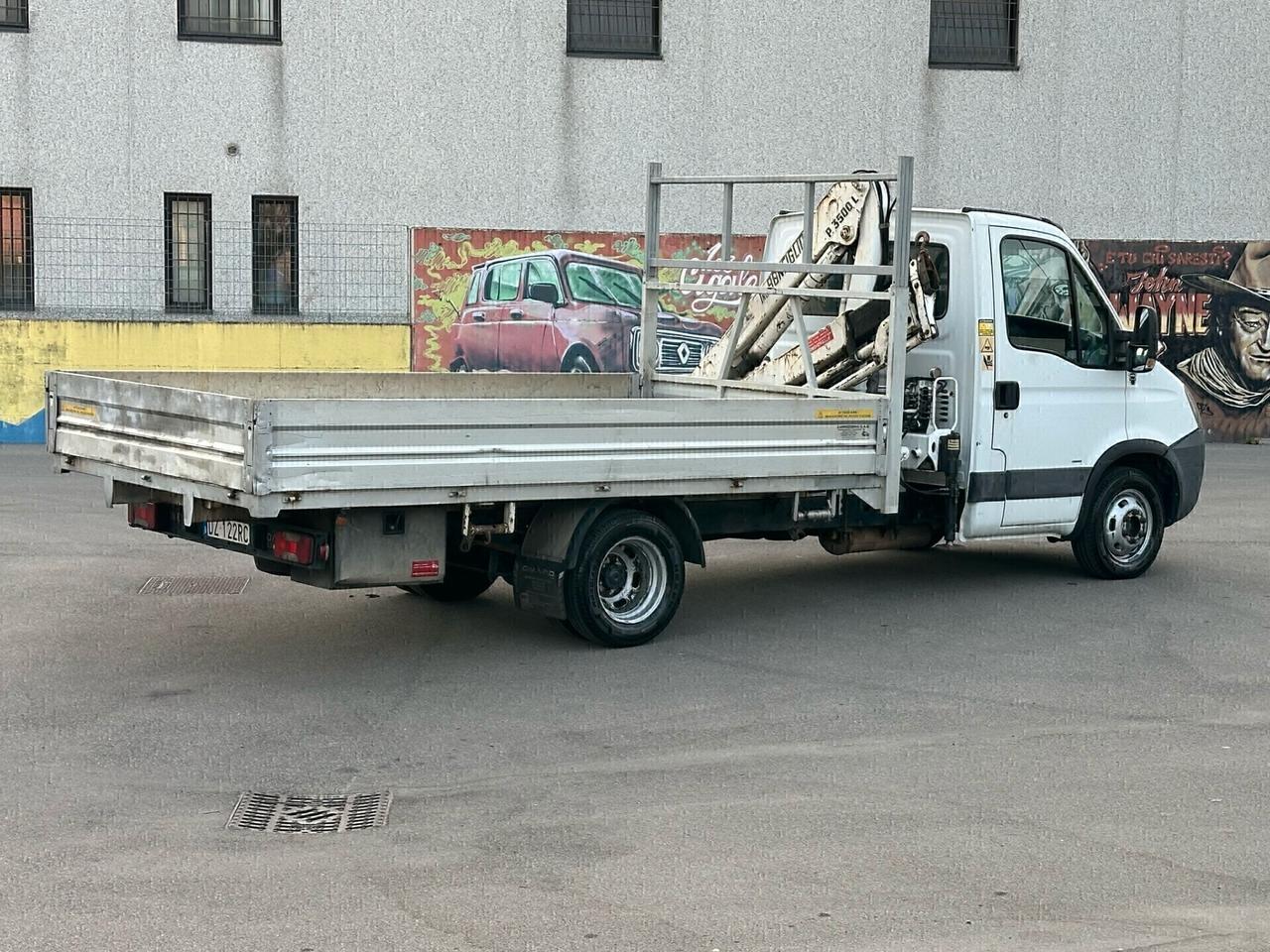 IVECO DAILY 35C12 CON GRU BONFIGLIOLI P35 SUPER PREZZO!