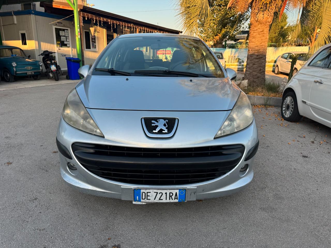 Peugeot 207 1.4 HDi 70CV 5p
