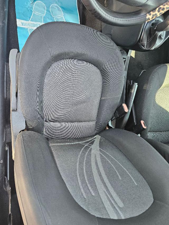 LANCIA Ypsilon 1.3 MJT 75 CV Unyca