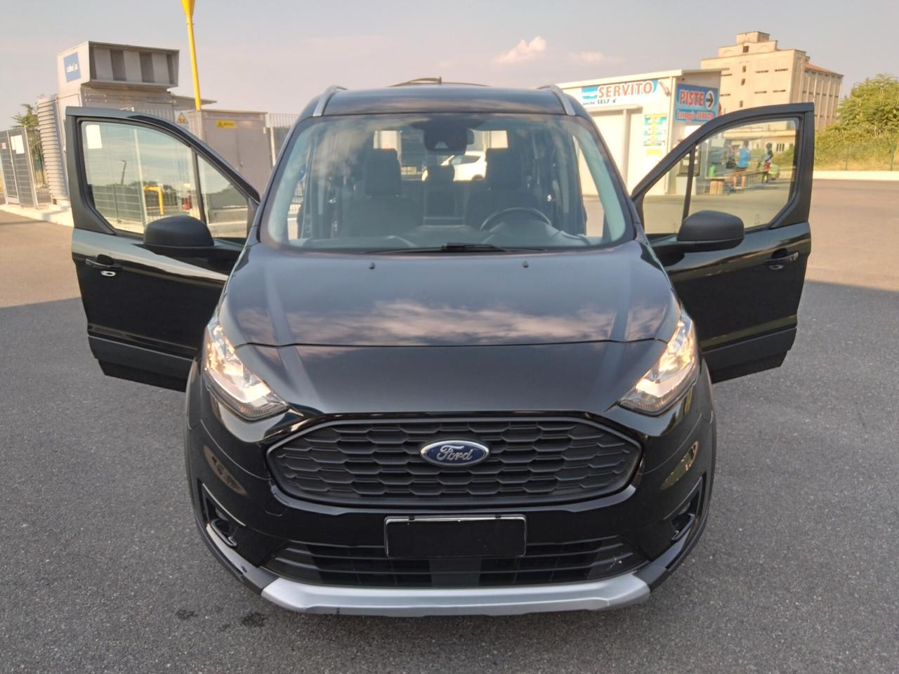Ford Tourneo Connect Gran Active 1.5 EcoBlue 120 CV S&S Aut.x neopatentati