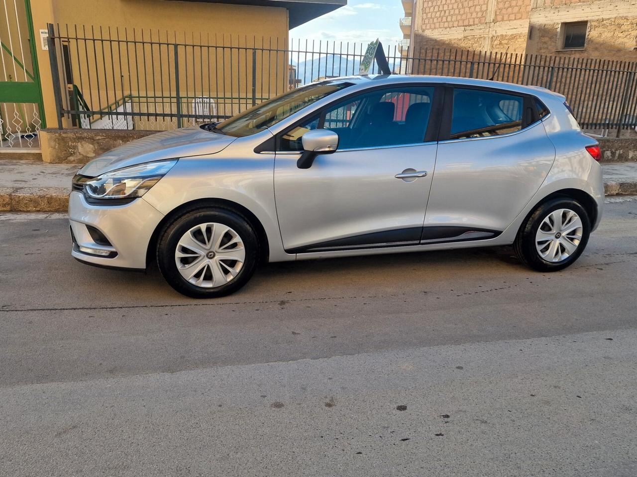 Renault Clio dCi 8V 75 CV 5 porte Life