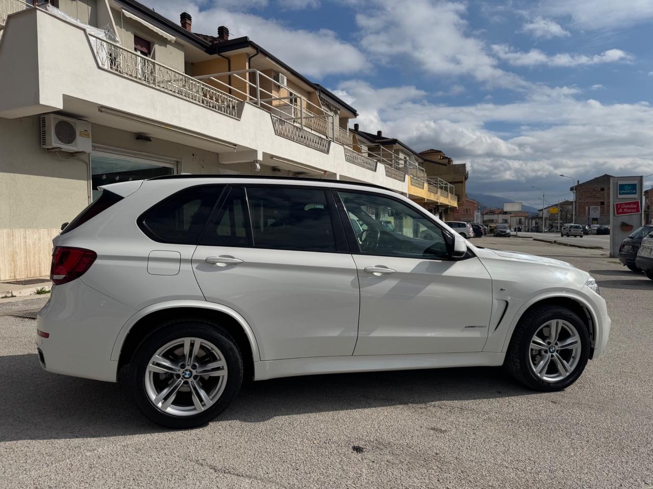 Bmw X5 xDrive30d msport garanzia