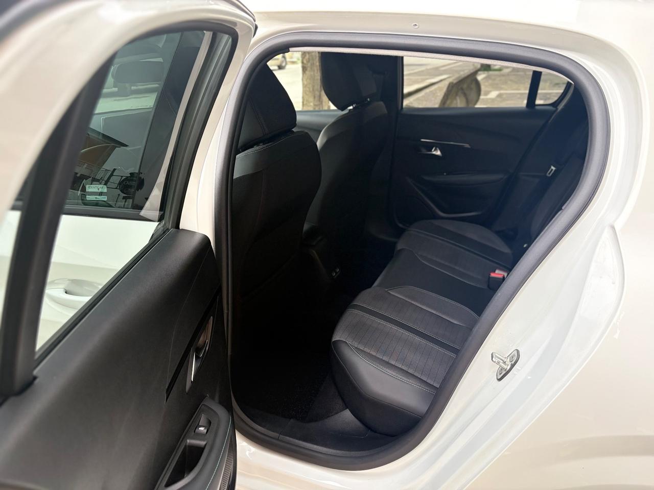 Peugeot 208 PureTech 100 CV EAT8 5P Allure FULL/LED