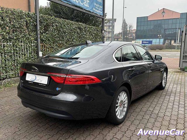 JAGUAR XF 2.0 d Pure BERLINA AUTOMATICA TELECAMERA IVA ESP