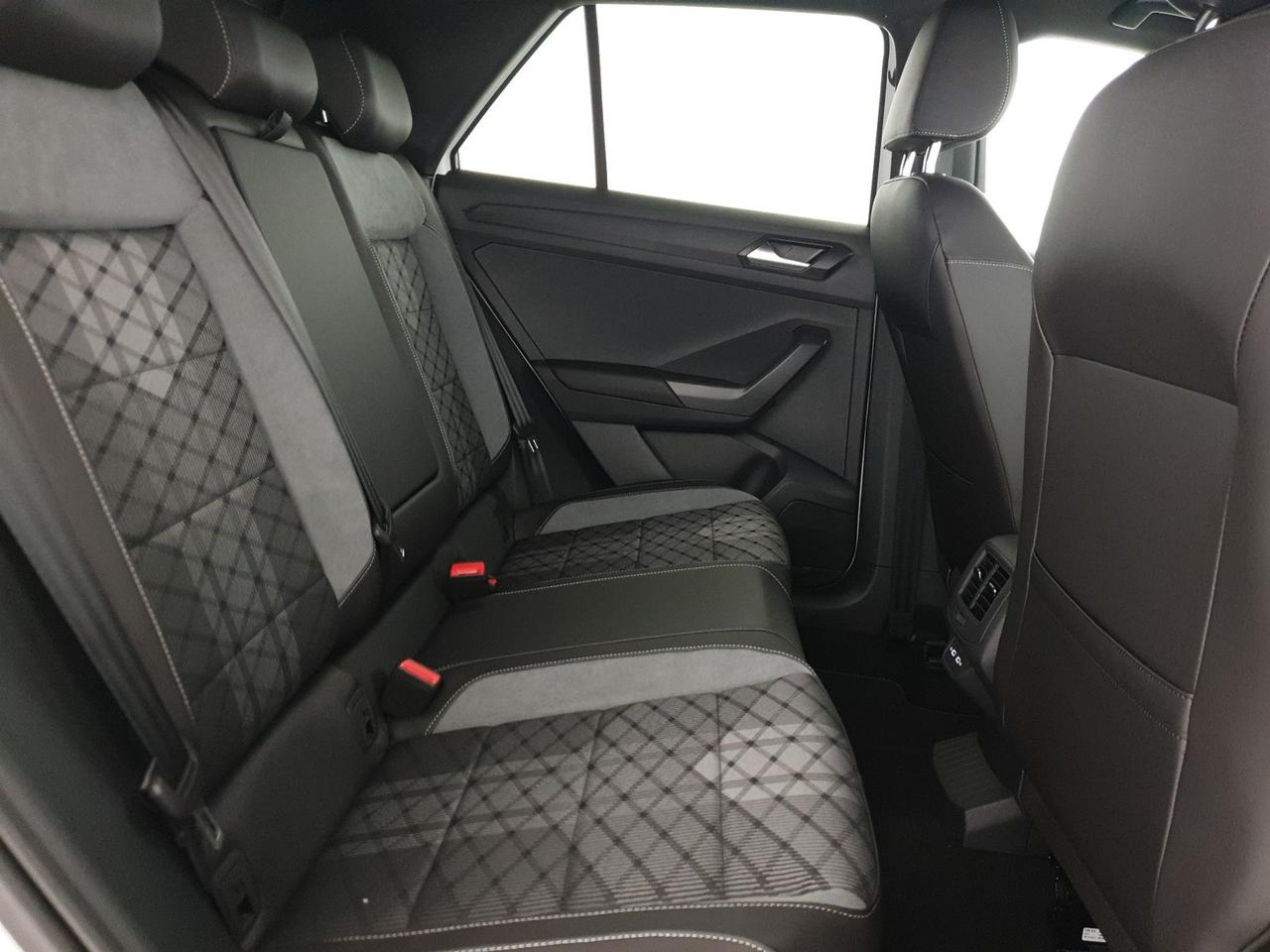 Volkswagen T-Roc 1.5 tsi r-line plus dsg