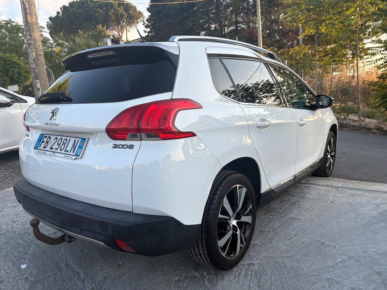 Peugeot 2008 BlueHDi 100 Allure (Gancio Traino)