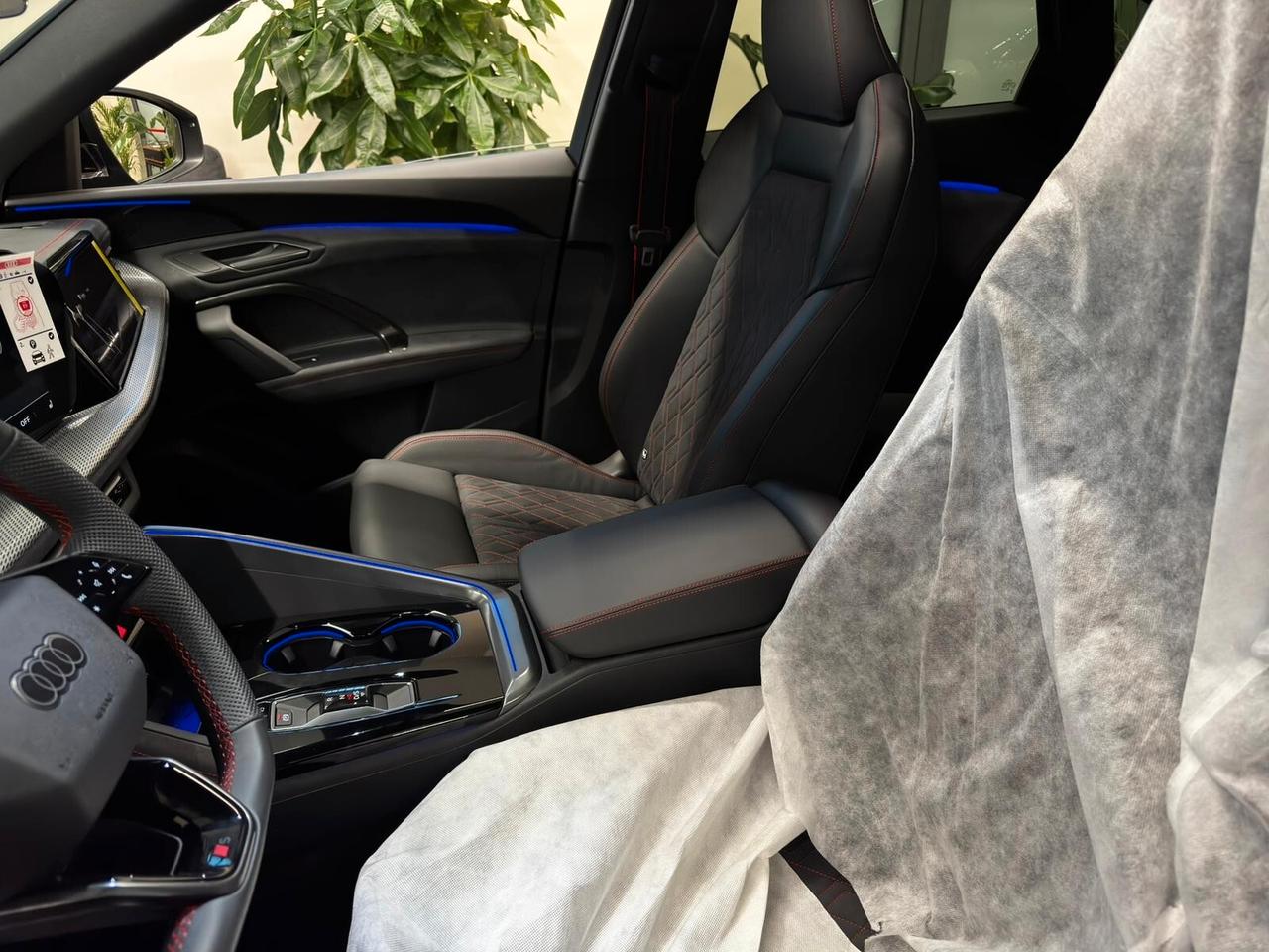 Audi Q5 SPB 40 TDI quattro S tronic line plus/ IDENTITY BLACK