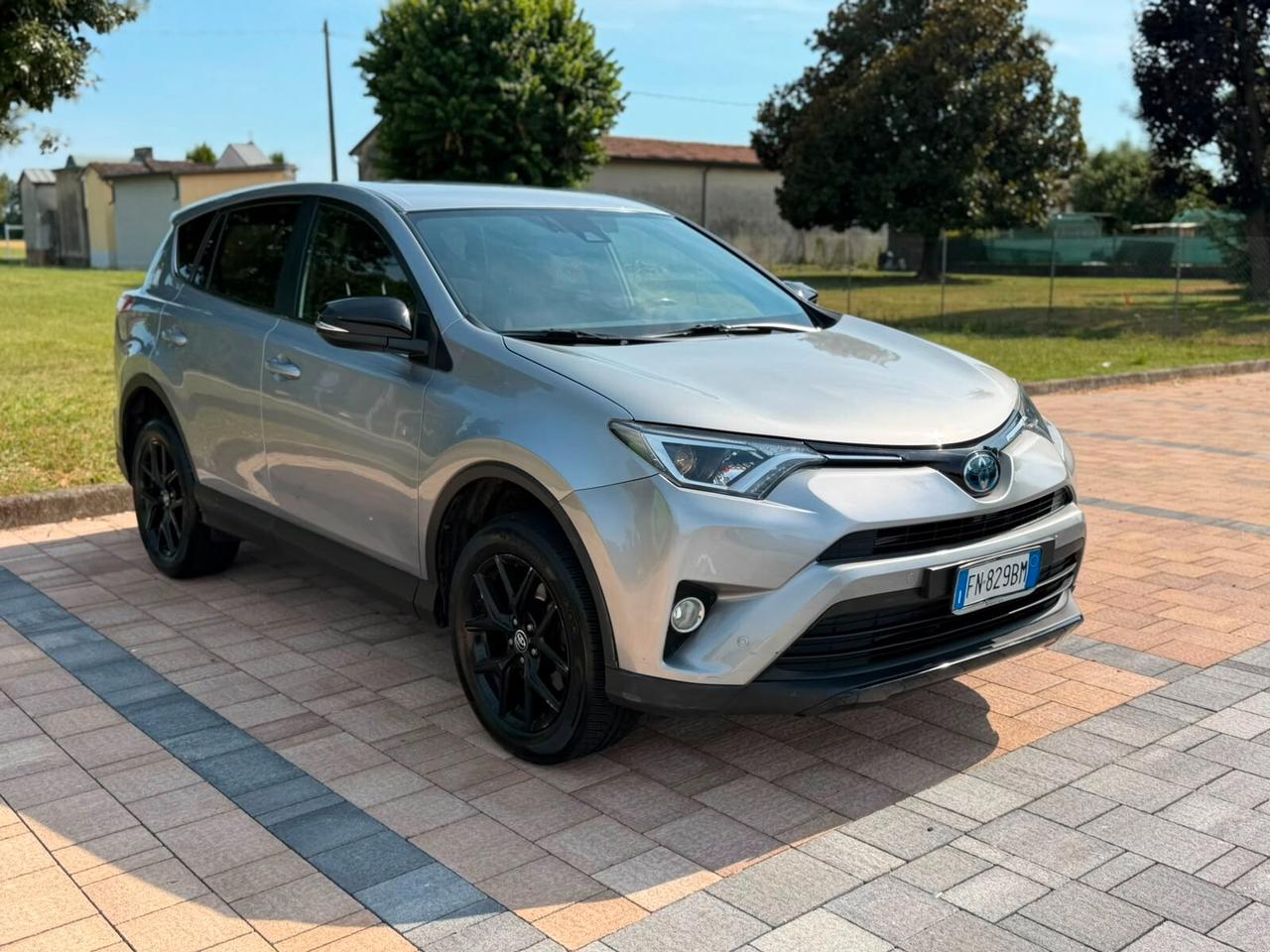 Toyota RAV 4 RAV4 2.5 Hybrid 2WD Lounge