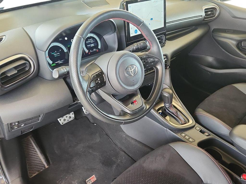 Toyota Yaris 1.5h 130 GR Sport