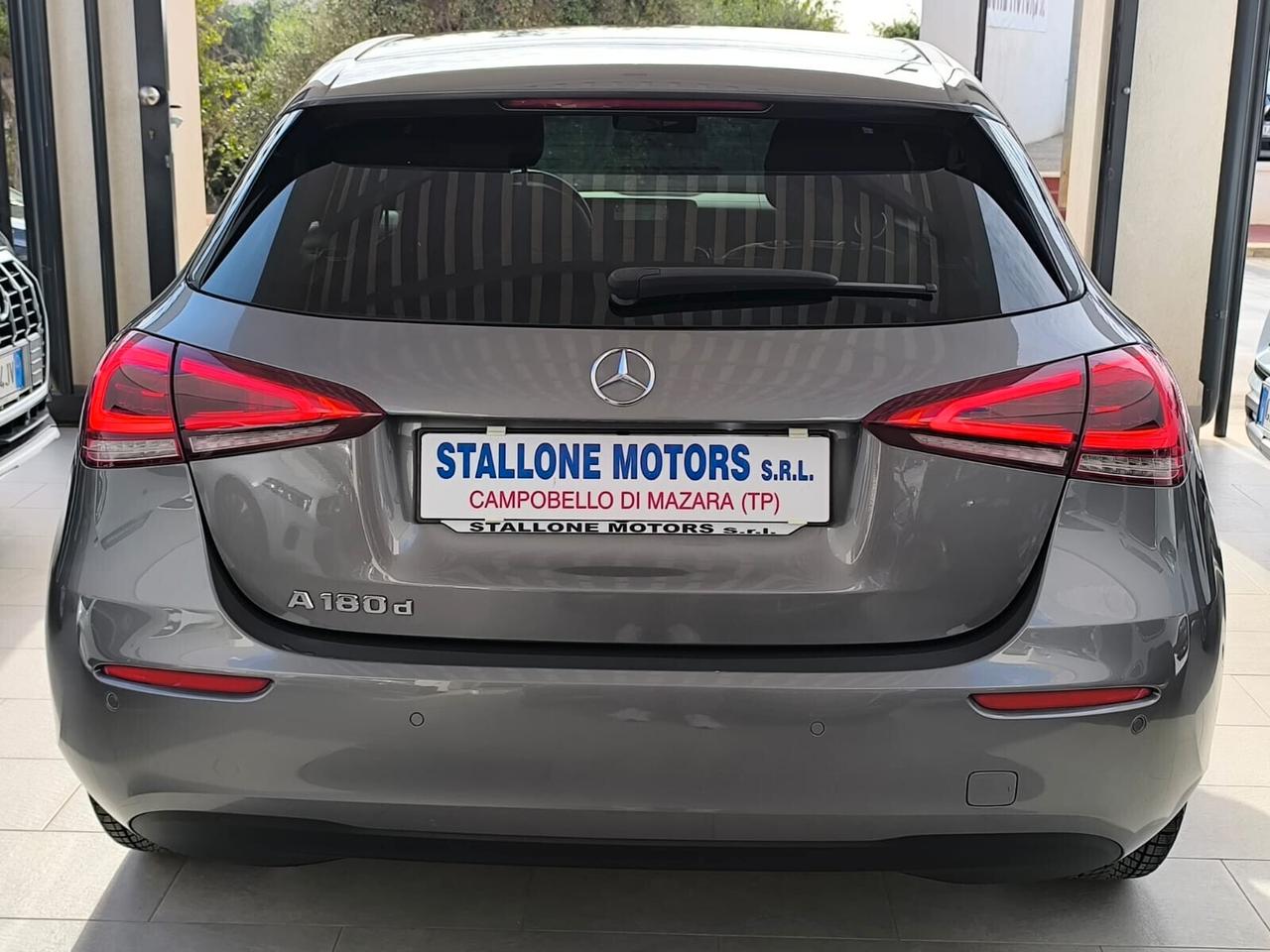 Mercedes A 180d Auto Business 2.0 cc 116 cv 2021