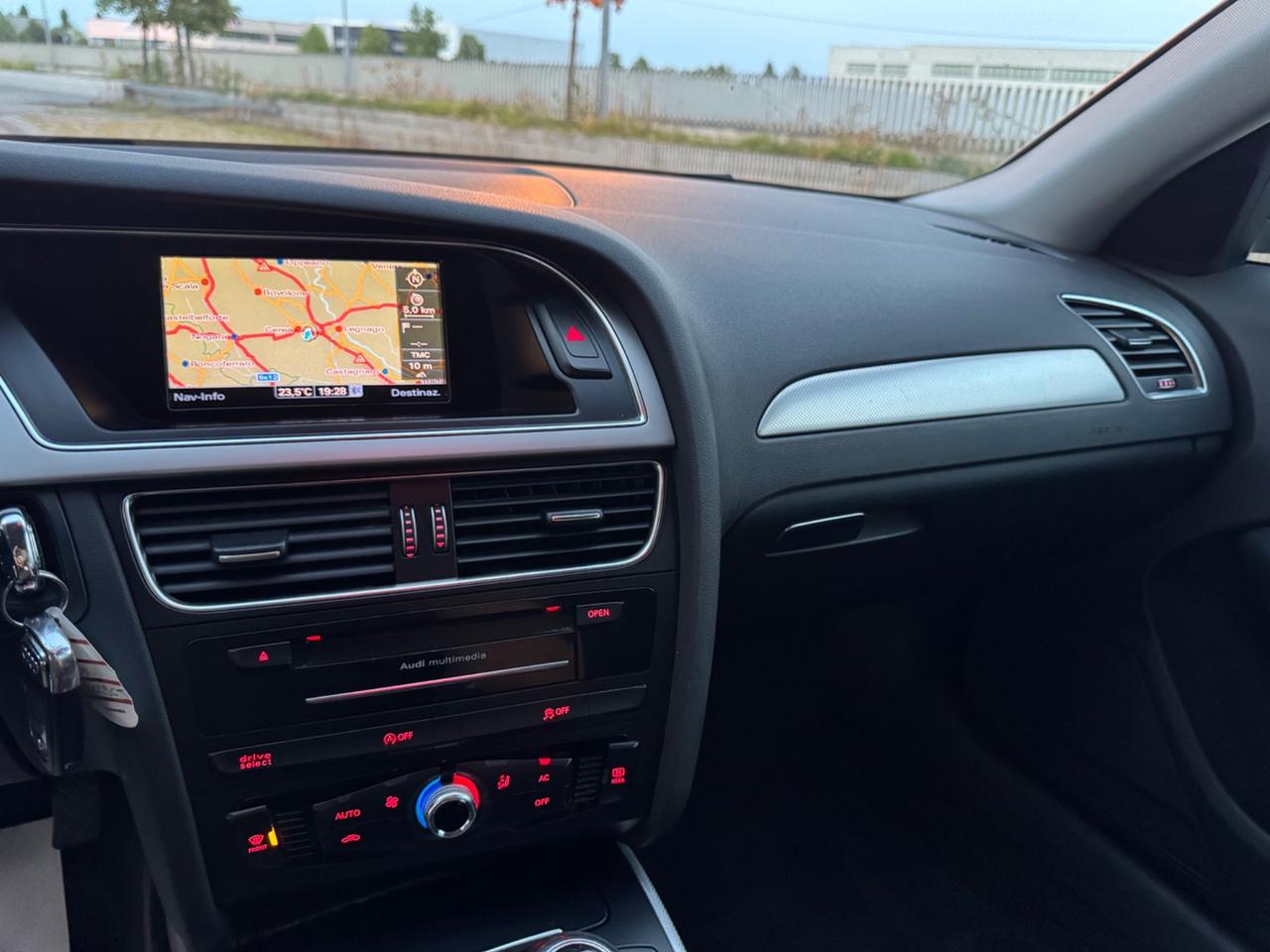 Audi A4 Avant 2.0 TDI 177CV Advanced