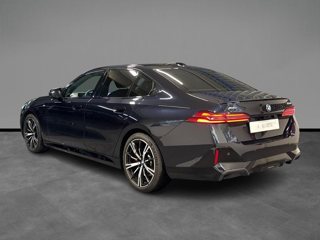 BMW Serie 5 Berlina 520 d 48V M Sport Pro xDrive Steptronic