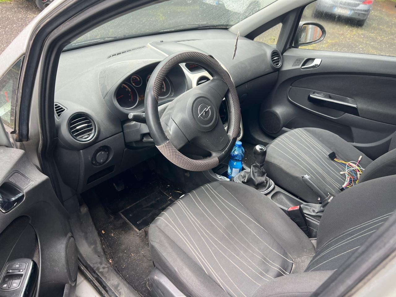 Opel Corsa 1.2 5 porte Enjoy