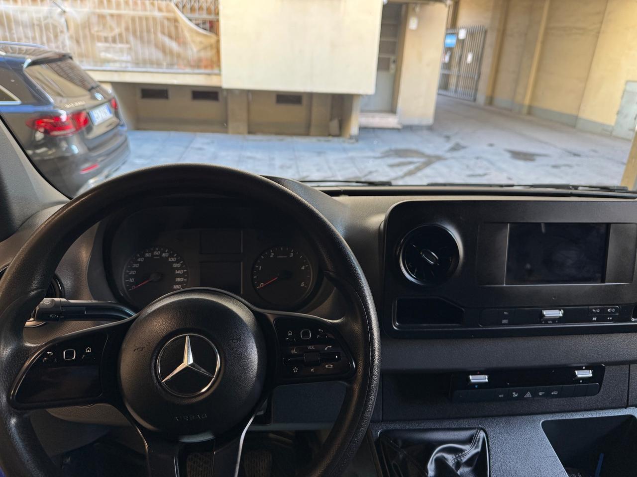 Mercedes Benz Sprinter F39/33 311 FWD TN