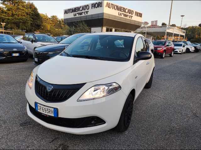 LANCIA Ypsilon 1.0 hybrid Silver s&s 70cv