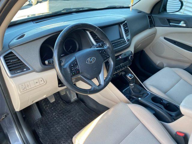 HYUNDAI Tucson 1.7 CRDi XPossible, NAVIGATORE, TELECAMERA
