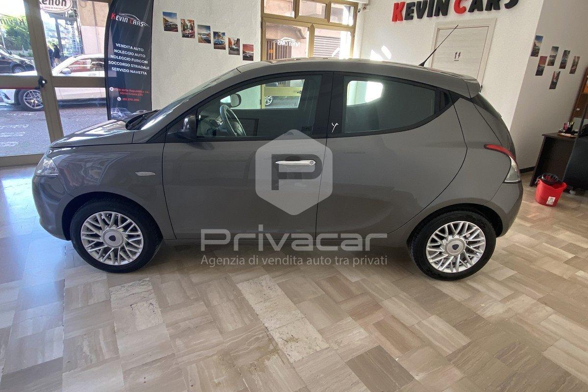 LANCIA Ypsilon 1.2 69 CV 5 porte Silver