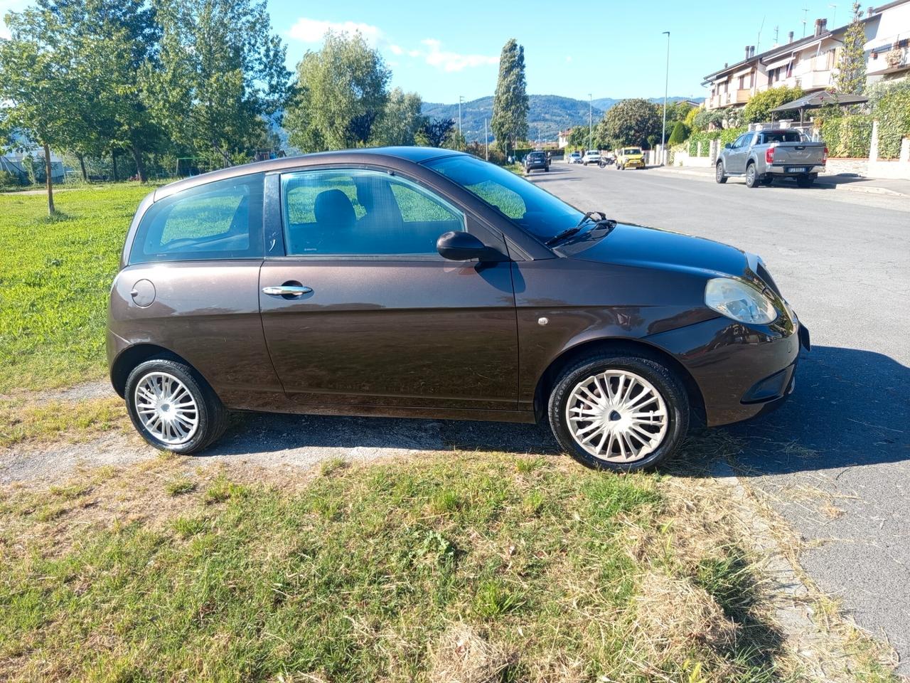 Lancia Ypsilon 1.2 Versus
