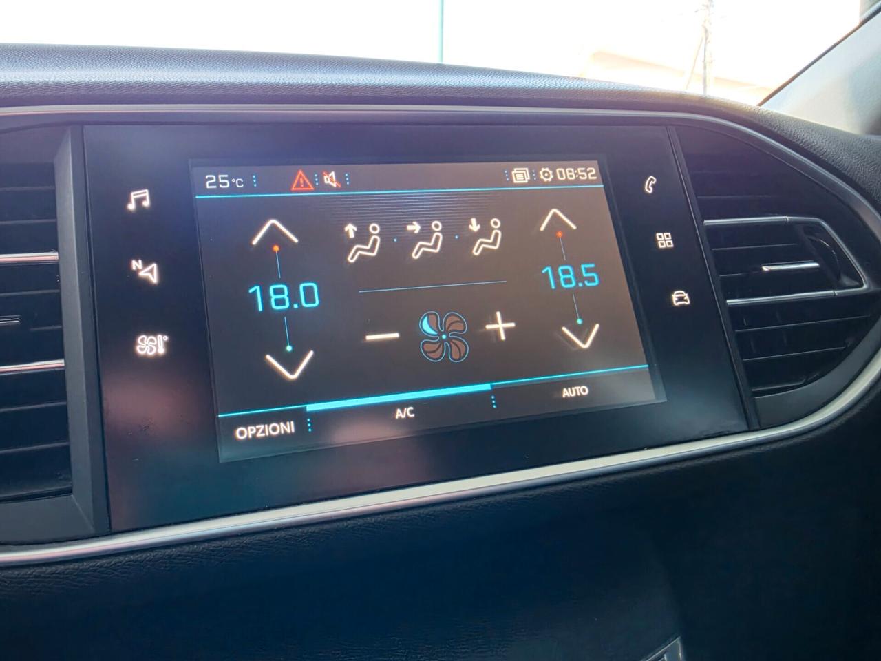 Peugeot 308 BlueHDi 100 S&S FULL