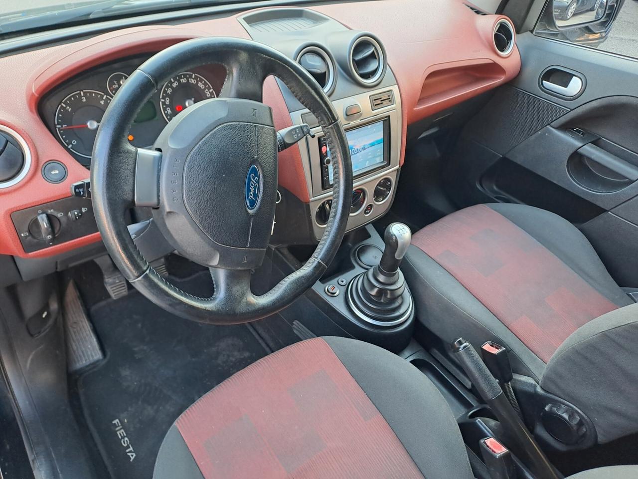 Ford Fiesta 1.4 TDCi 5p. Ghia