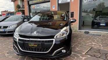 Peugeot 208 PureTech 82 5 porte Allure NAVI CAMERA