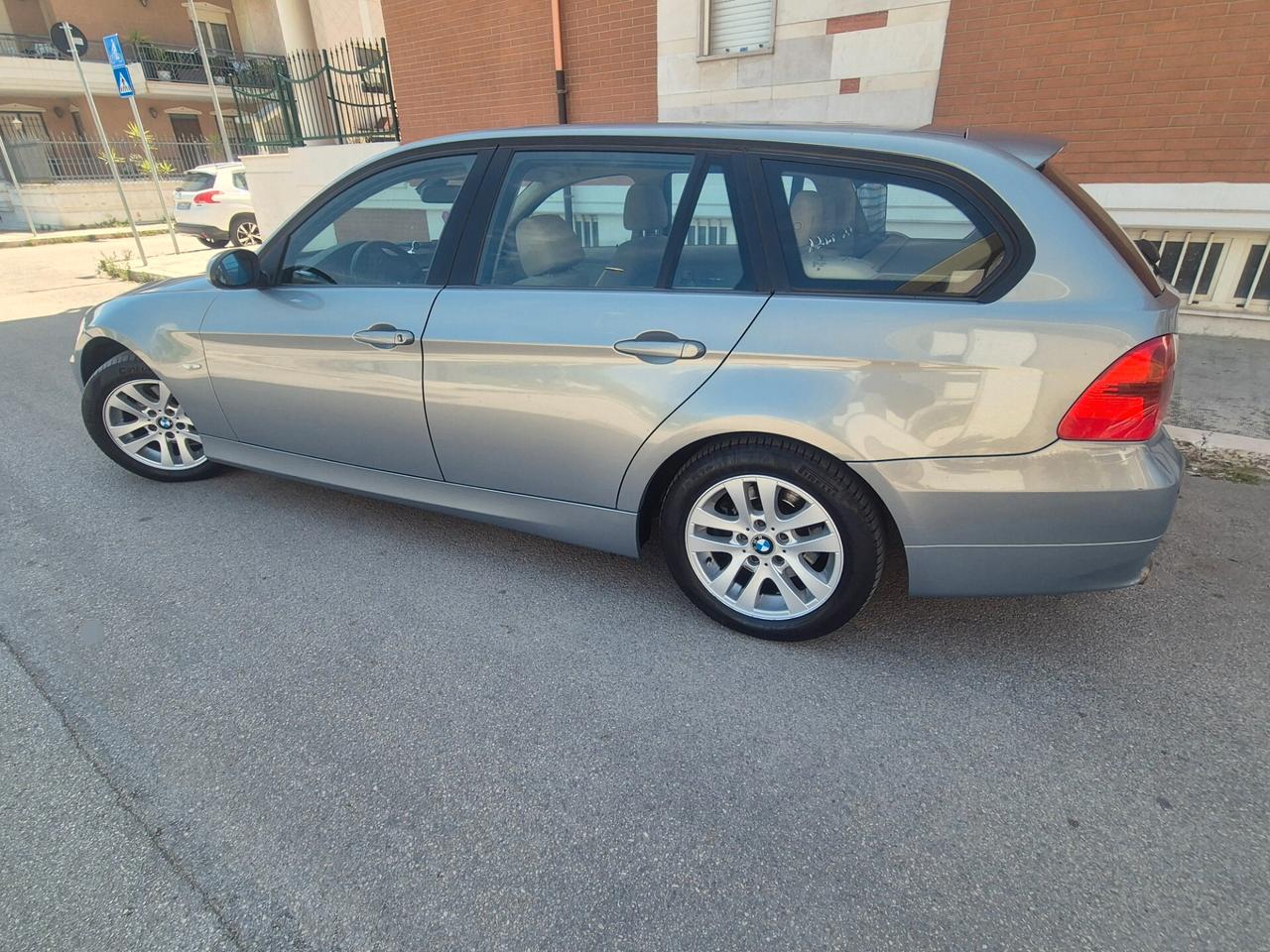 Bmw 320 163cv cambio automatico anno 07