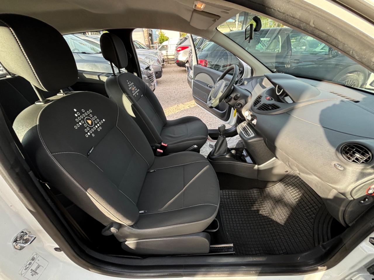 RENAULT TWINGO 1.1 75CV BENZ 60.000KM