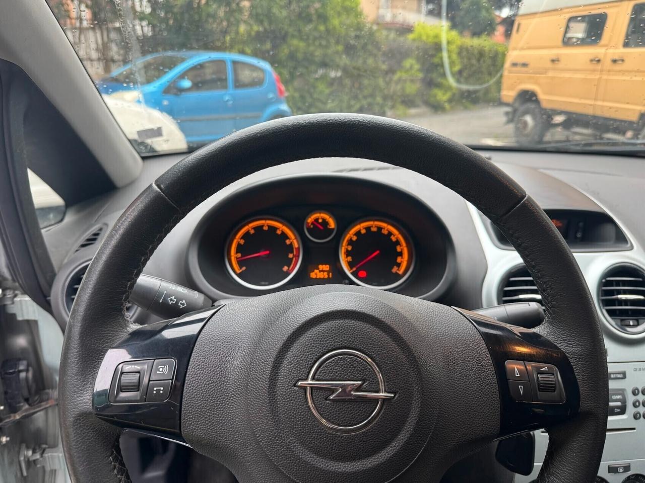 Opel Corsa 1.2 80CV 5 porte GPL neopatentati
