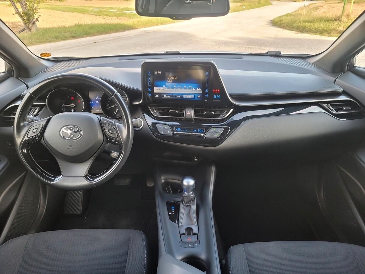 Toyota C-HR 1.2 Turbo CVT 4WD Active