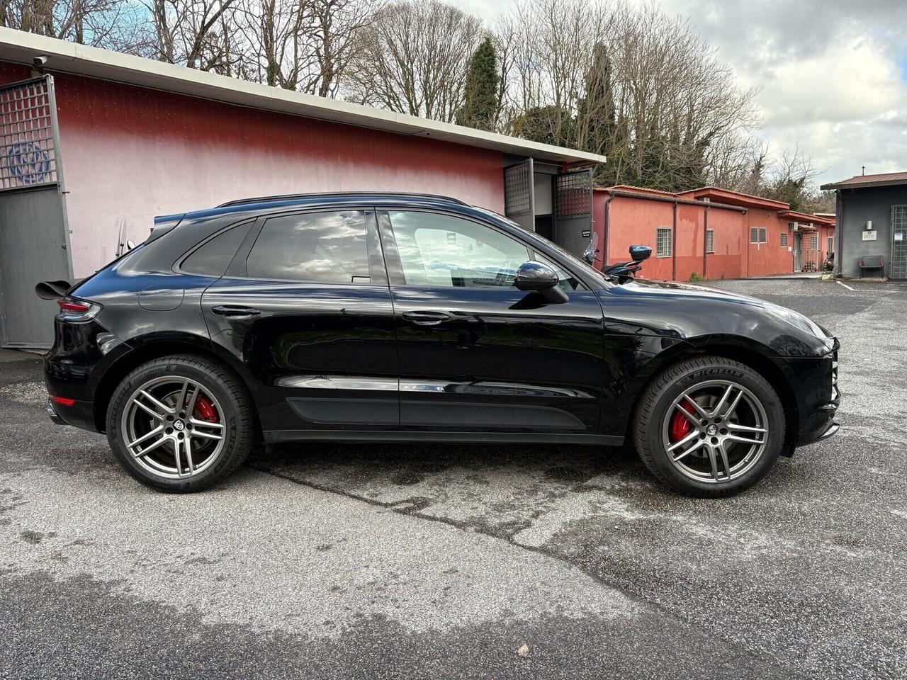Porsche Macan Porsche Macan 2.0 Black Series Tetto Terminali Sport Gt Full Led Permute e Rate