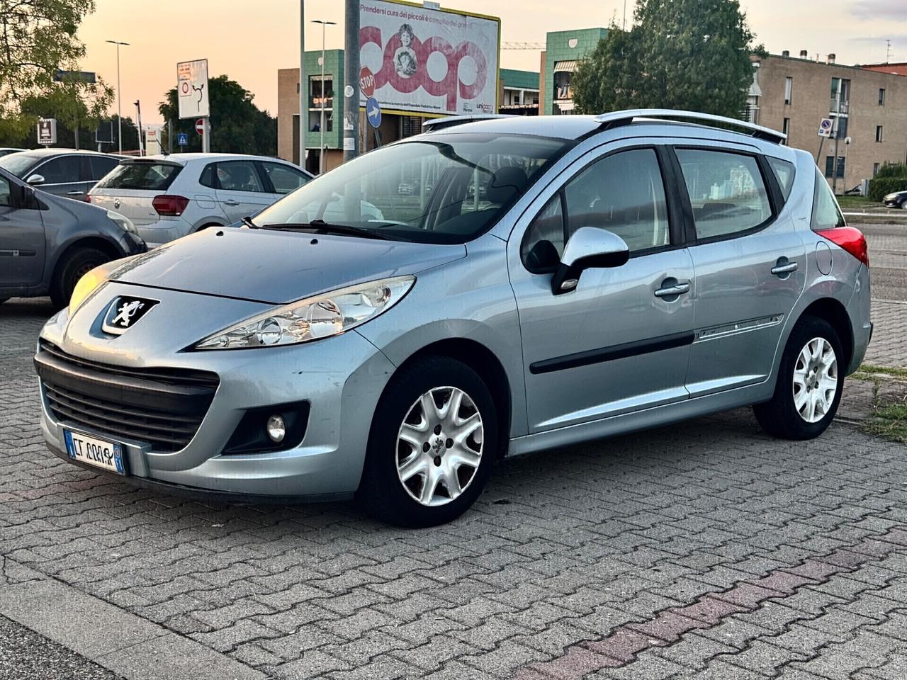 Peugeot 207 1.4 VTi 95CV SW 61.000km 2010