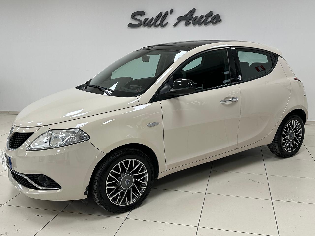 Lancia Ypsilon 1.2 69 CV 5P GPL Ecochic Gold 2017