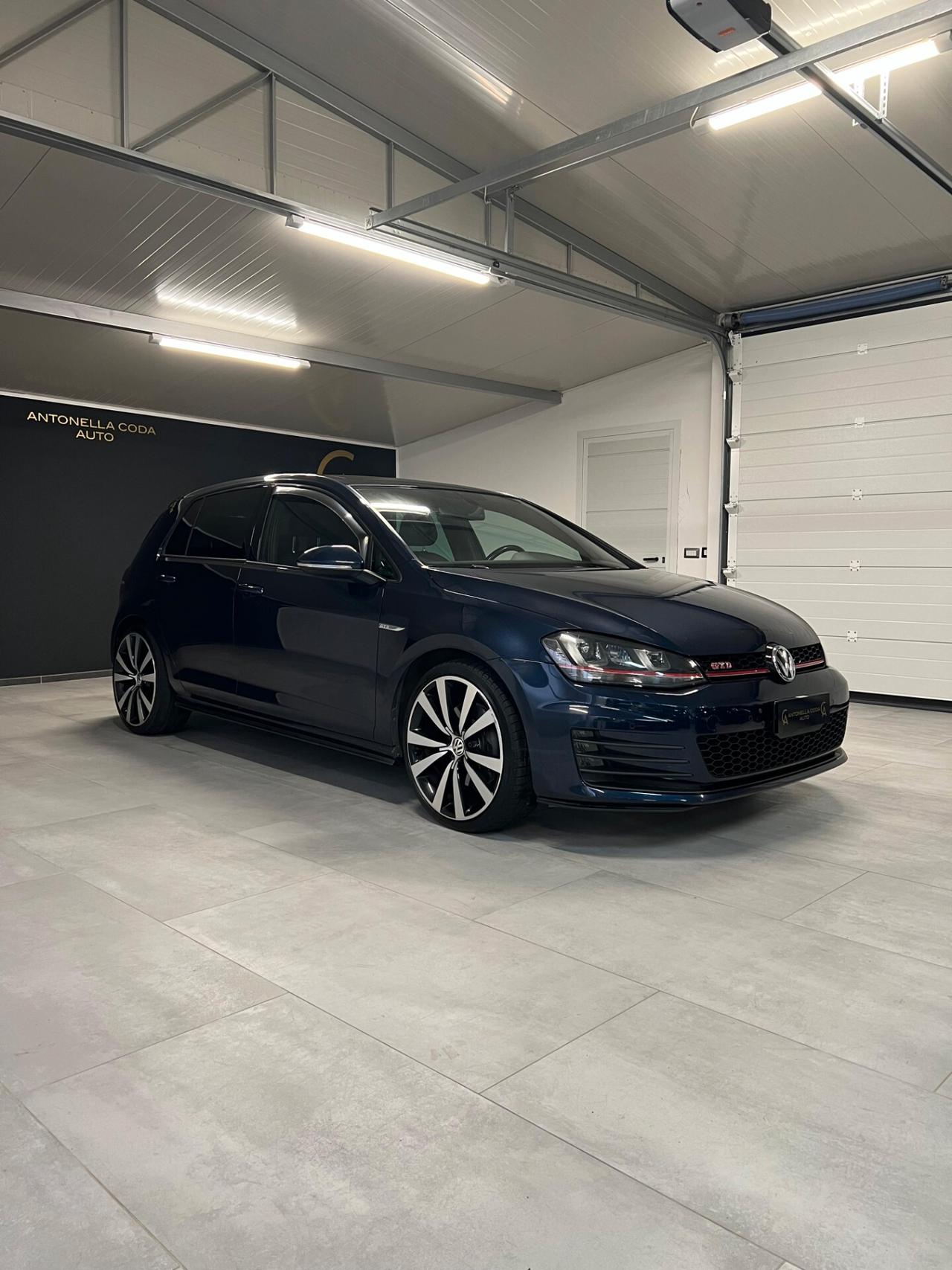 Volkswagen Golf GTD 2.0 TDI 5p. BlueMotion Technology