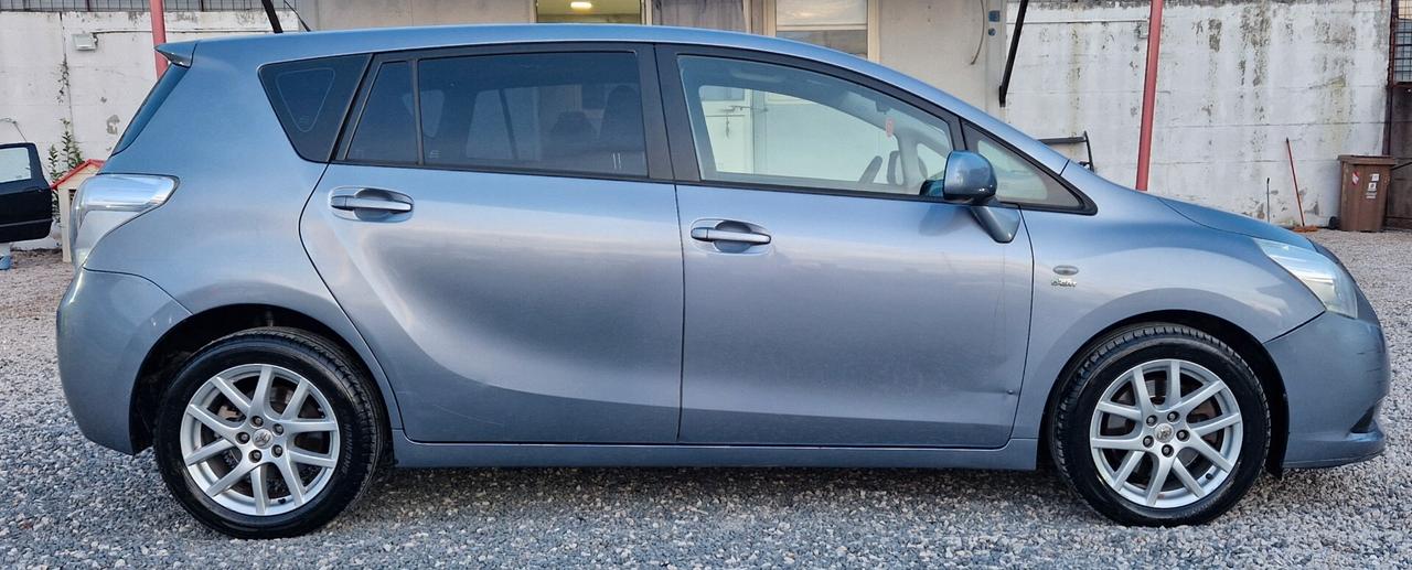 Toyota Verso 2.2 D-Cat 150 CV aut. Sol perfetta