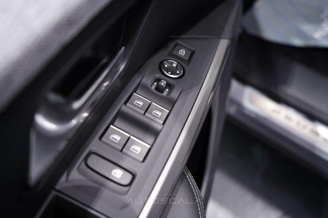 PEUGEOT 3008 1.2 Hybrid 136cv e-DCS6 GT