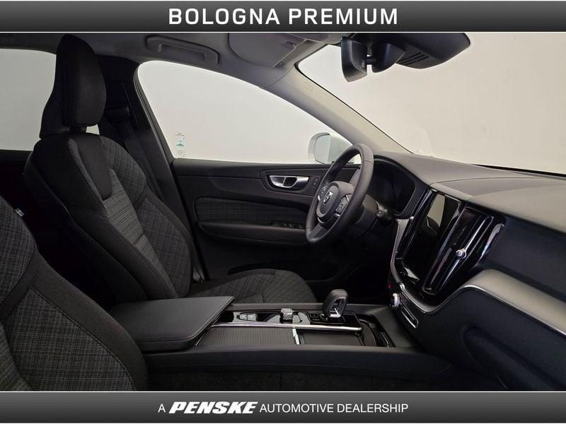 Volvo XC60 B4 (d) AWD automatico Core