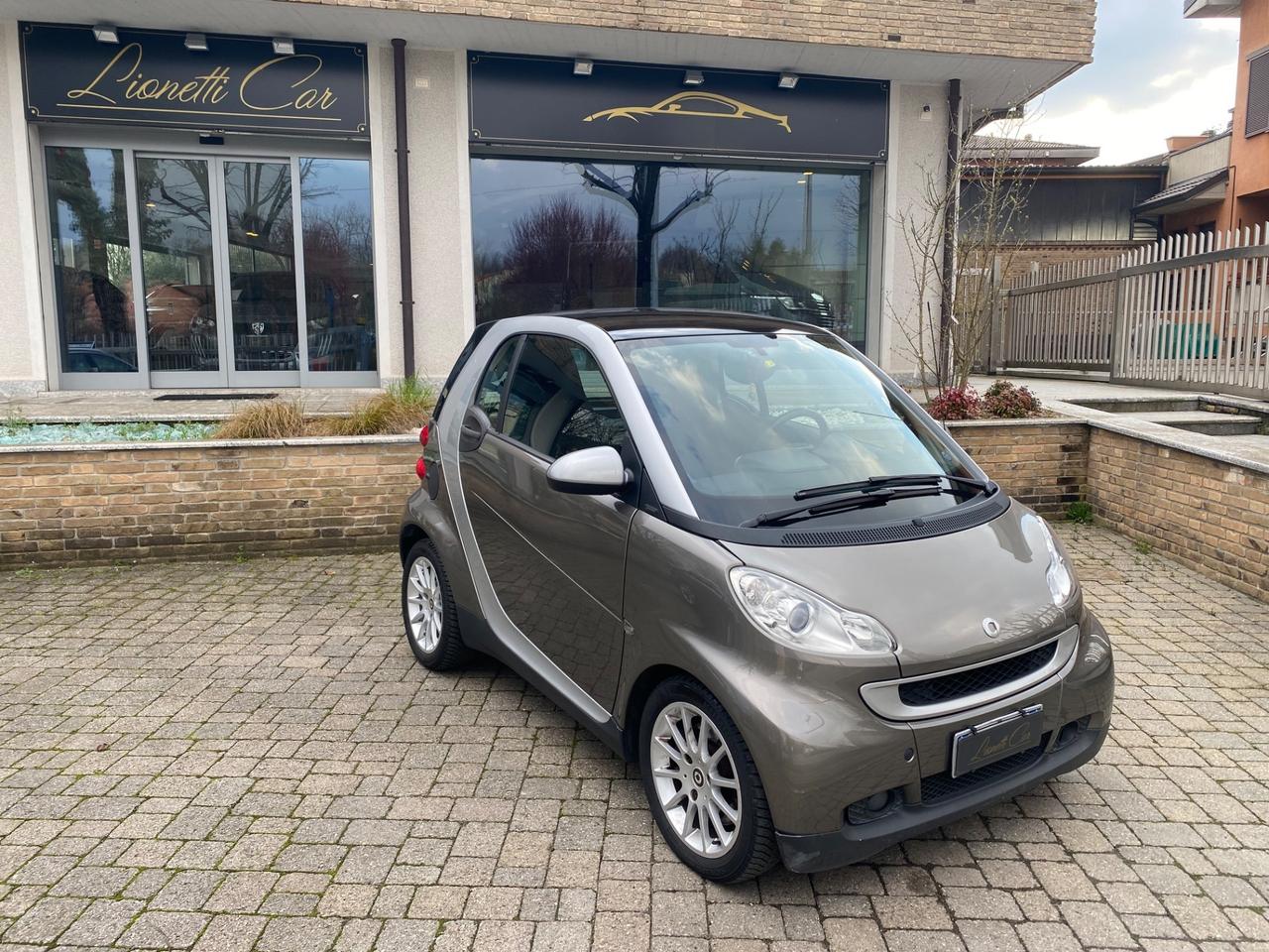 Smart ForTwo 1000 52 kW MHD coupé passion