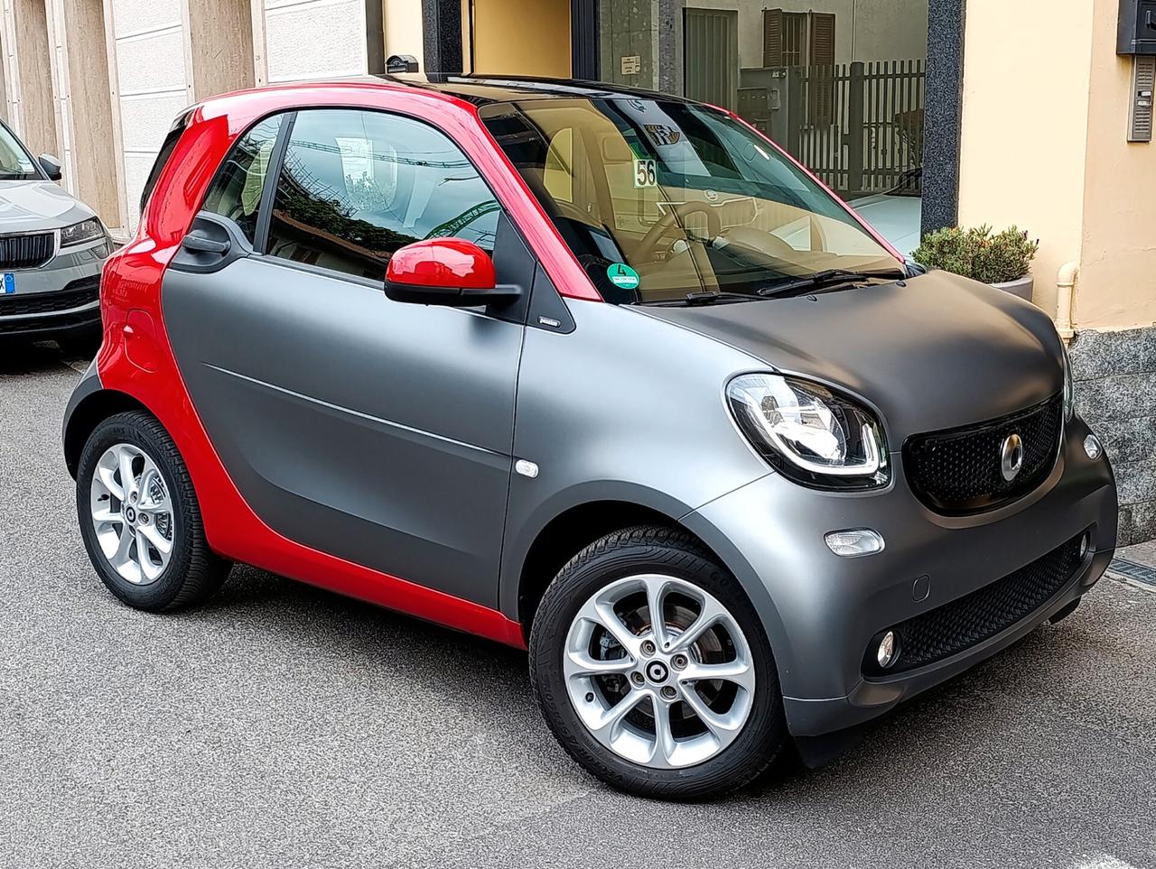Smart ForTwo 70 1.0 twinamic Passion 2019 solo km 26.156