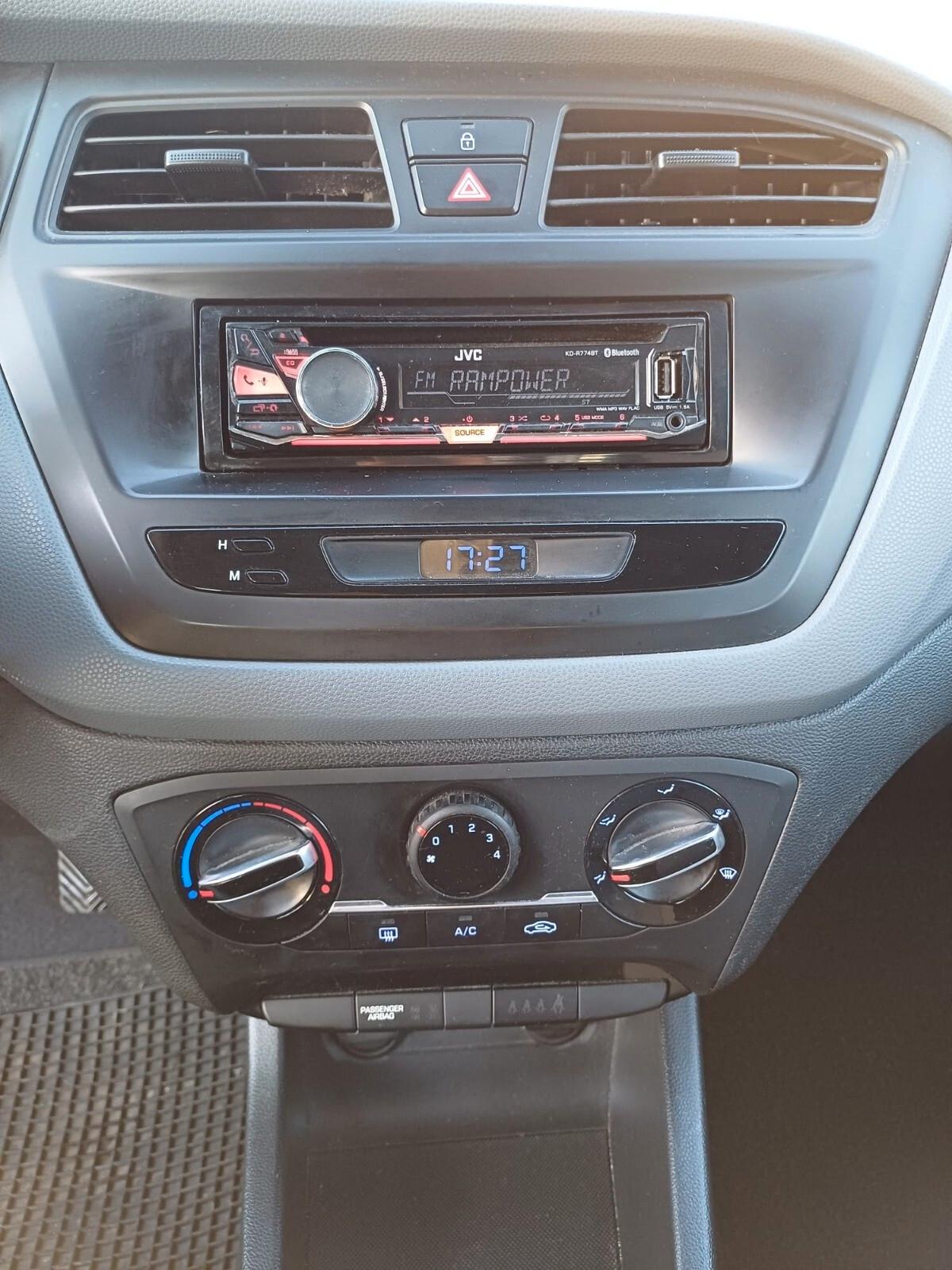 Hyundai i20 1.2 84 CV 5 porte Comfort