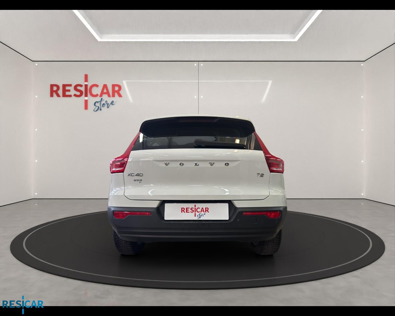 VOLVO XC40 N1 1.5 T2 Momentum Pro my21