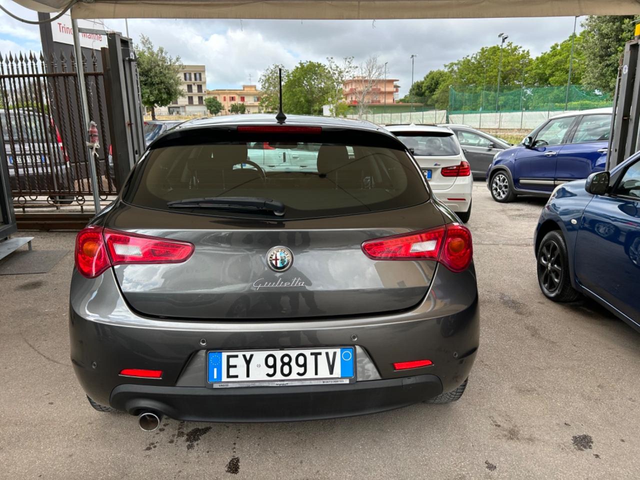 Alfa Romeo Giulietta 1.6 JTDm-2 105 CV Exclusive