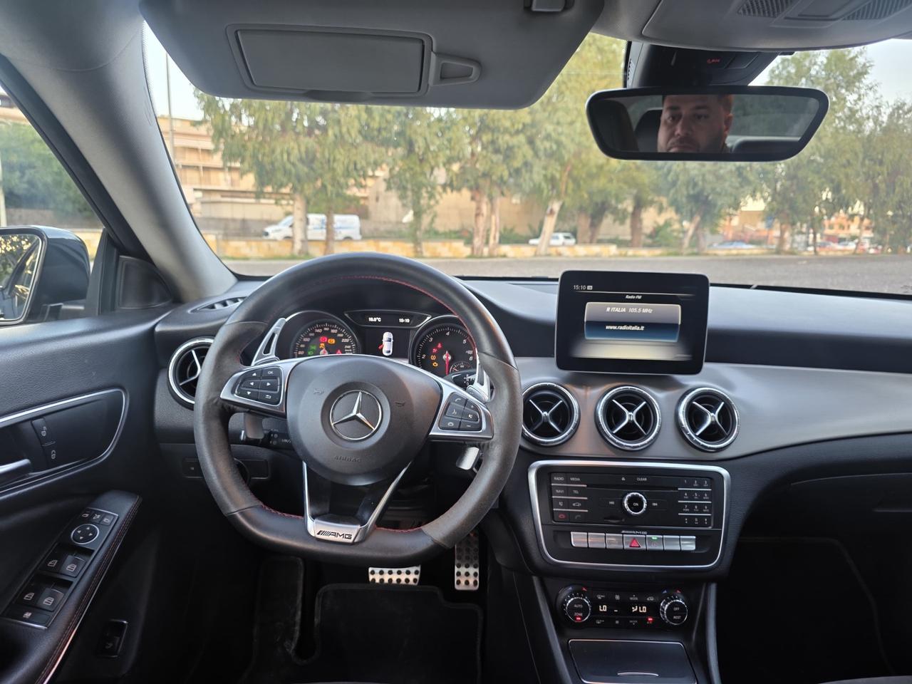 MERCEDES- BENZ CLA 200 D AMG PREMIUM
