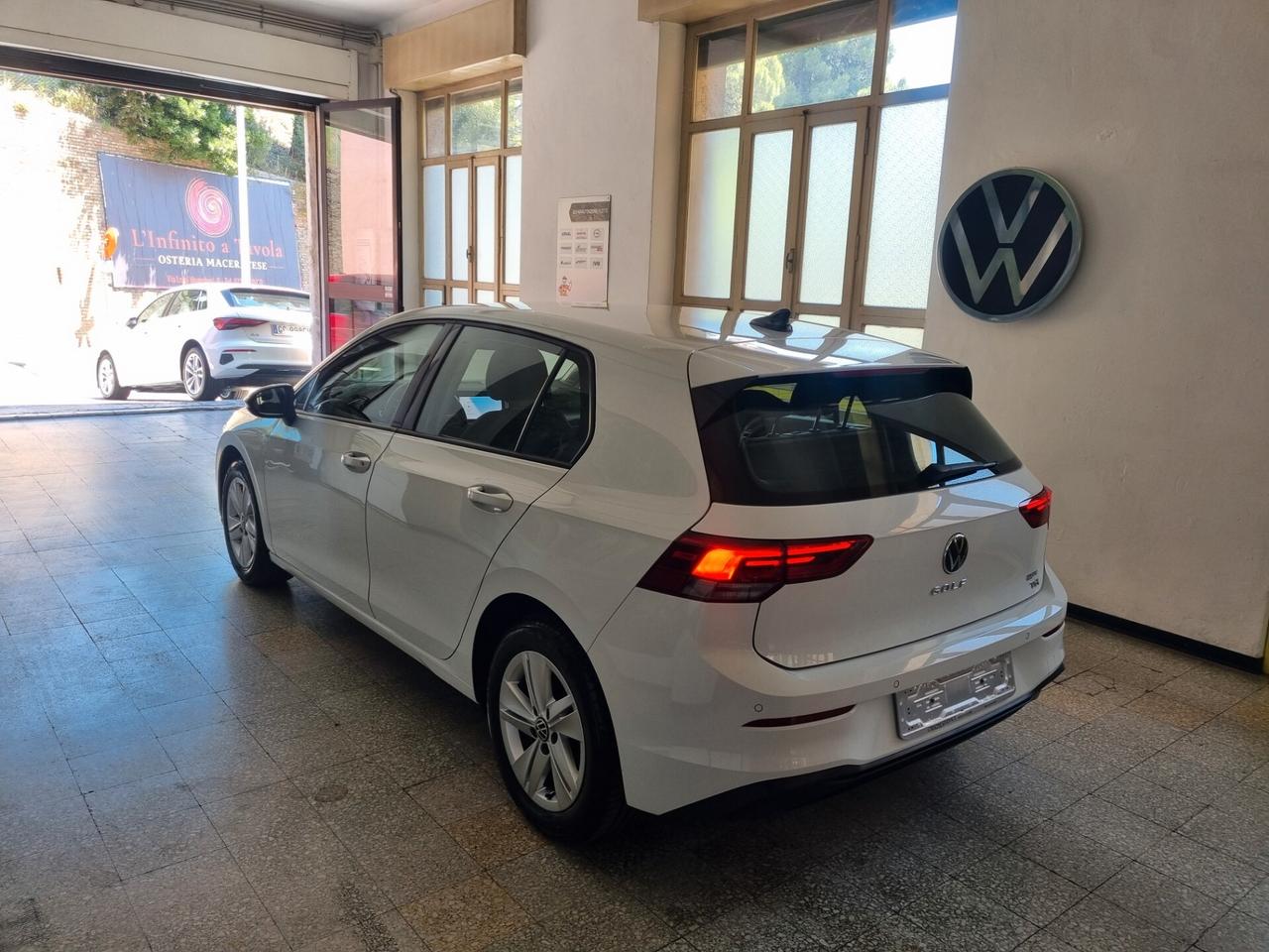 Volkswagen Golf 1.5 TGI DSG Life, 37800KM!!