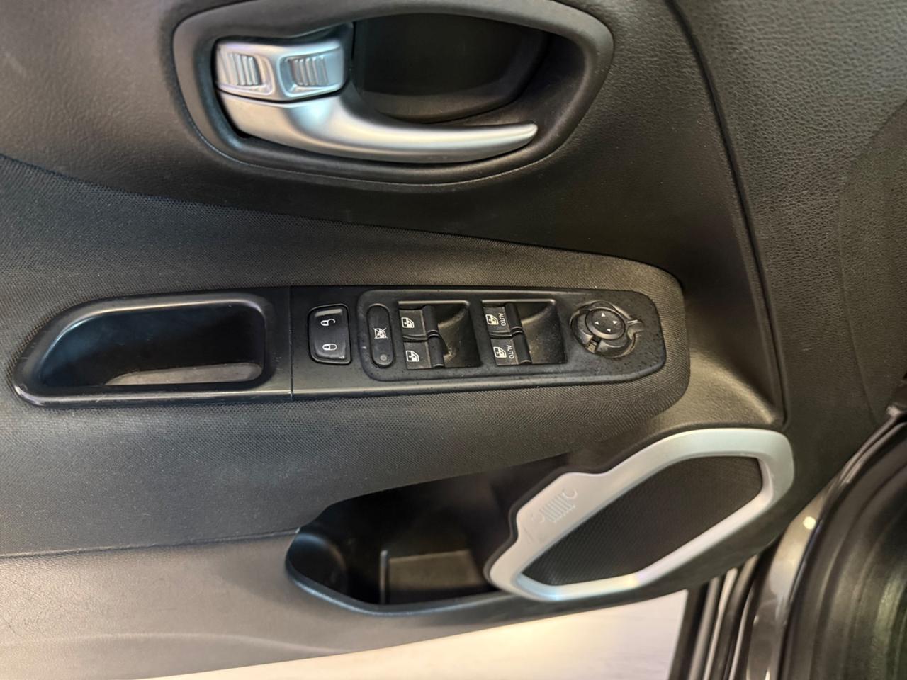 Jeep Renegade 1.6 Mjt 120 CV Longitude
