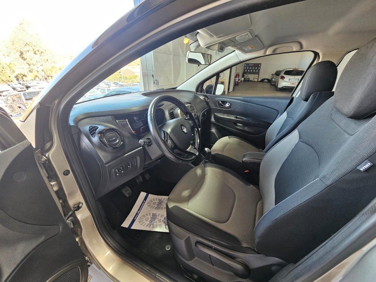 Renault Captur 1.5 dci Iconic 90cv