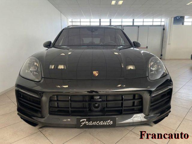 PORSCHE Cayenne 3.0 V6