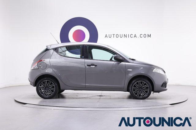 LANCIA Ypsilon 1.2 69 CV 5 PORTE GPL ECOCHIC ELEFANTINO BLU